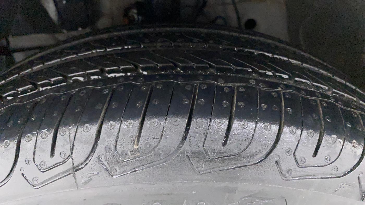 2015 Honda Jazz 1.2L I-VTEC V AT, Petrol, Automatic, 60,894 km, Left Front Tyre Tread