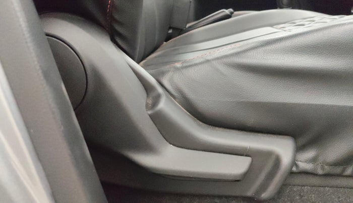 2022 Maruti IGNIS SIGMA 1.2, Petrol, Manual, 12,947 km, Driver Side Adjustment Panel