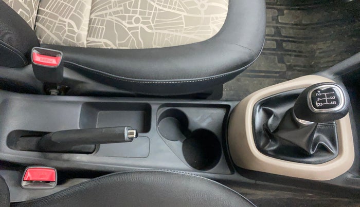 2016 Hyundai Grand i10 SPORTZ 1.2 KAPPA VTVT, Petrol, Manual, 73,649 km, Gear Lever