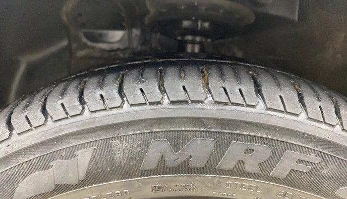 2016 Hyundai Grand i10 SPORTZ 1.2 KAPPA VTVT, Petrol, Manual, 73,649 km, Left Front Tyre Tread