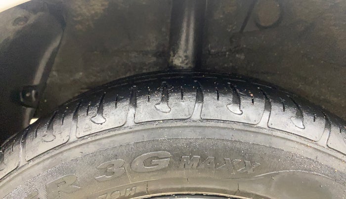 2016 Hyundai Grand i10 SPORTZ 1.2 KAPPA VTVT, Petrol, Manual, 73,649 km, Right Rear Tyre Tread