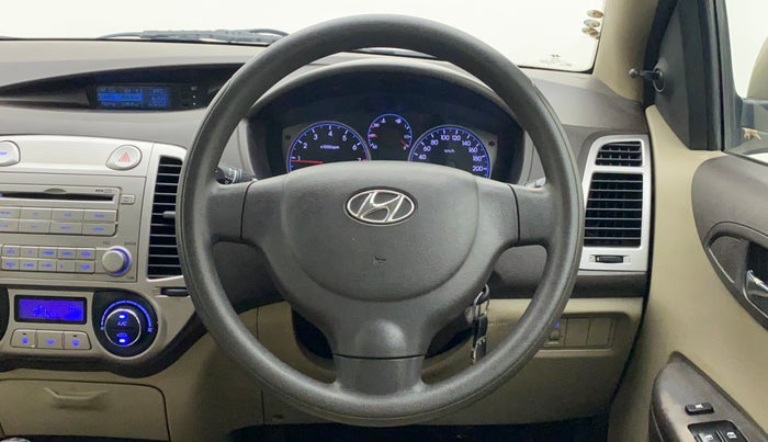 2011 Hyundai i20 MAGNA (O) 1.2, Petrol, Manual, 33,644 km, Steering Wheel Close Up