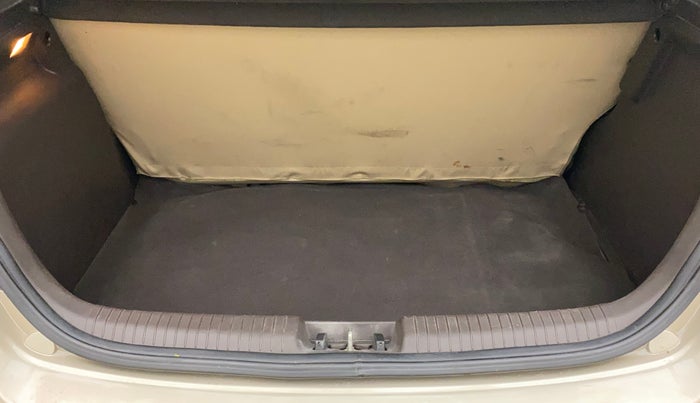 2011 Hyundai i20 MAGNA (O) 1.2, Petrol, Manual, 33,644 km, Boot Inside