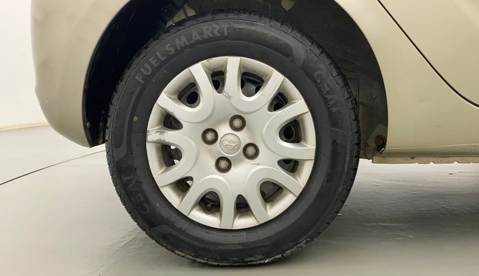 2011 Hyundai i20 MAGNA (O) 1.2, Petrol, Manual, 33,644 km, Right Rear Wheel