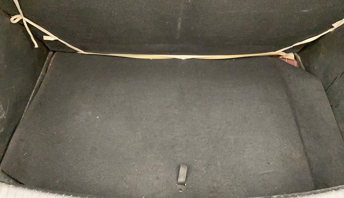 2016 Hyundai Grand i10 SPORTZ 1.2 KAPPA VTVT, Petrol, Manual, 51,279 km, Boot Inside