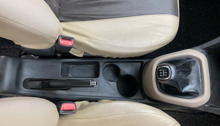 2016 Hyundai Grand i10 SPORTZ 1.2 KAPPA VTVT, Petrol, Manual, 51,279 km, Gear Lever