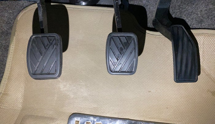 2014 Maruti Celerio VXI, Petrol, Manual, 49,061 km, Pedals