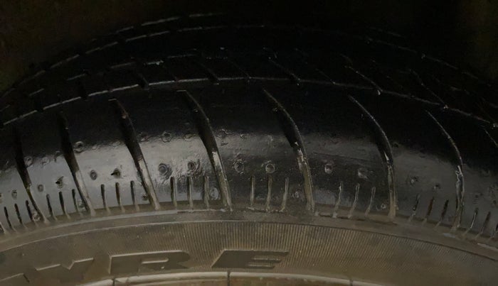 2014 Maruti Celerio VXI, Petrol, Manual, 49,061 km, Left Rear Tyre Tread