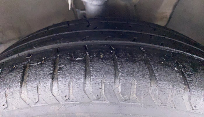 2019 Hyundai Verna 1.6 CRDI SX + AT, Diesel, Automatic, 49,098 km, Right Front Tyre Tread