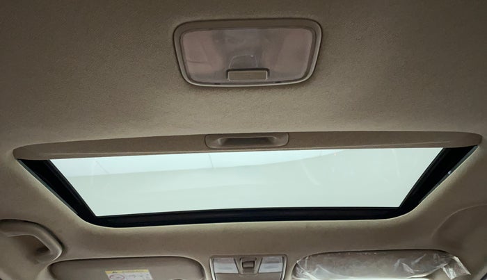 2019 Hyundai Verna 1.6 CRDI SX + AT, Diesel, Automatic, 49,098 km, Moonroof/ Sunroof