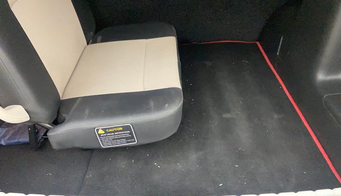 2018 Renault Duster RXS CVT, Petrol, Automatic, 30,921 km, Boot Inside