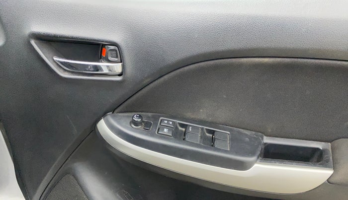 2017 Maruti Baleno DELTA PETROL 1.2, Petrol, Manual, 64,565 km, Driver Side Door Panels Control