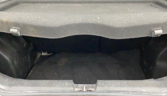 2017 Maruti Baleno DELTA PETROL 1.2, Petrol, Manual, 64,565 km, Boot Inside