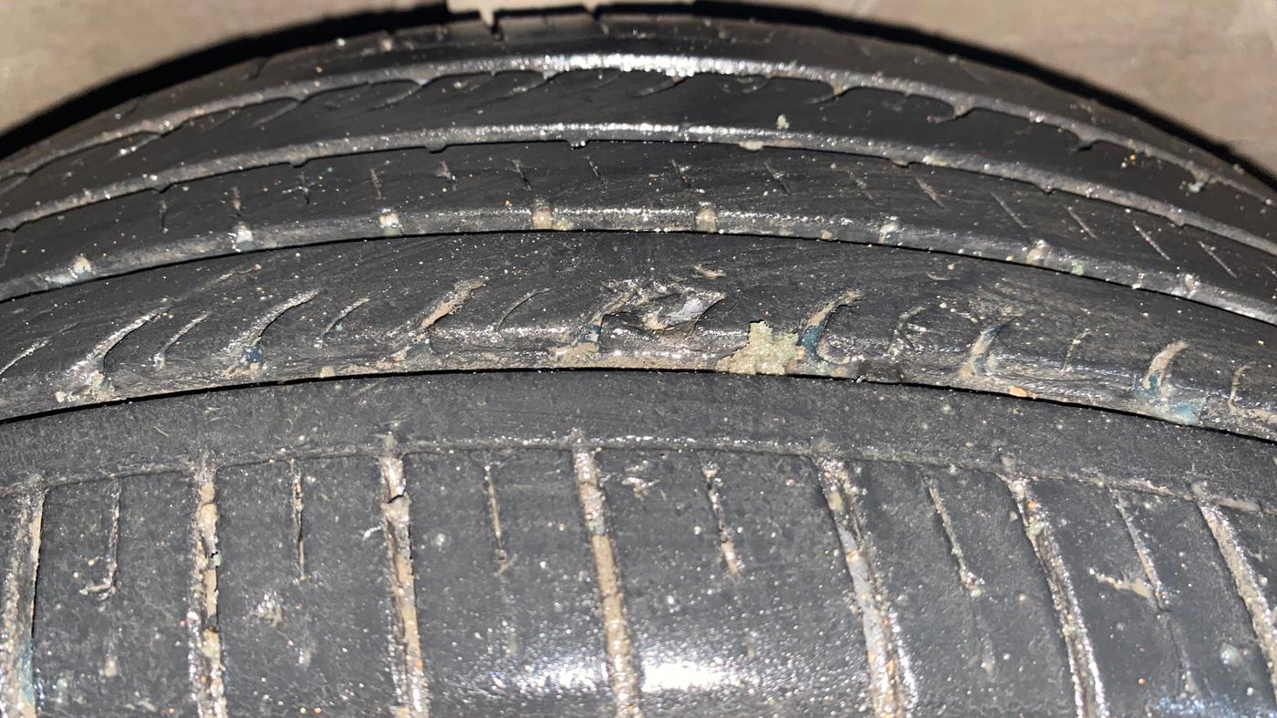 2024 Toyota Urban Cruiser Taisor V 1.0 Petrol AT, Petrol, Automatic, 26,999 km, Right Front Tyre Tread