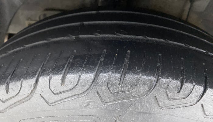 2014 Hyundai Elite i20 SPORTZ 1.2, Petrol, Manual, 77,422 km, Right Rear Tyre Tread