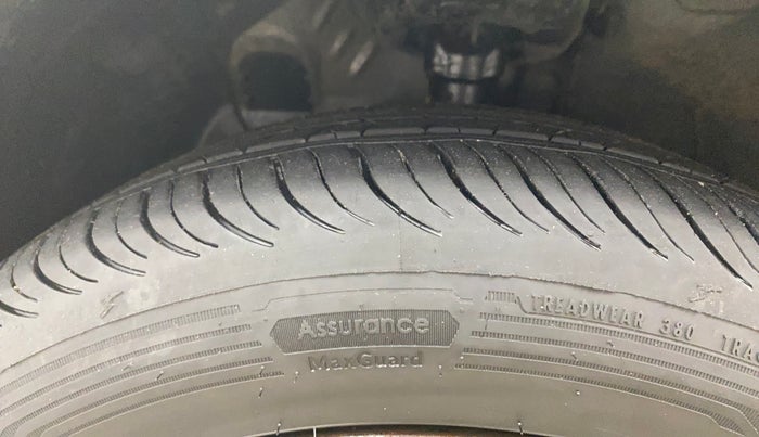 2021 Hyundai NEW I20 SPORTZ 1.2 AT, Petrol, Automatic, 58,277 km, Left Front Tyre Tread