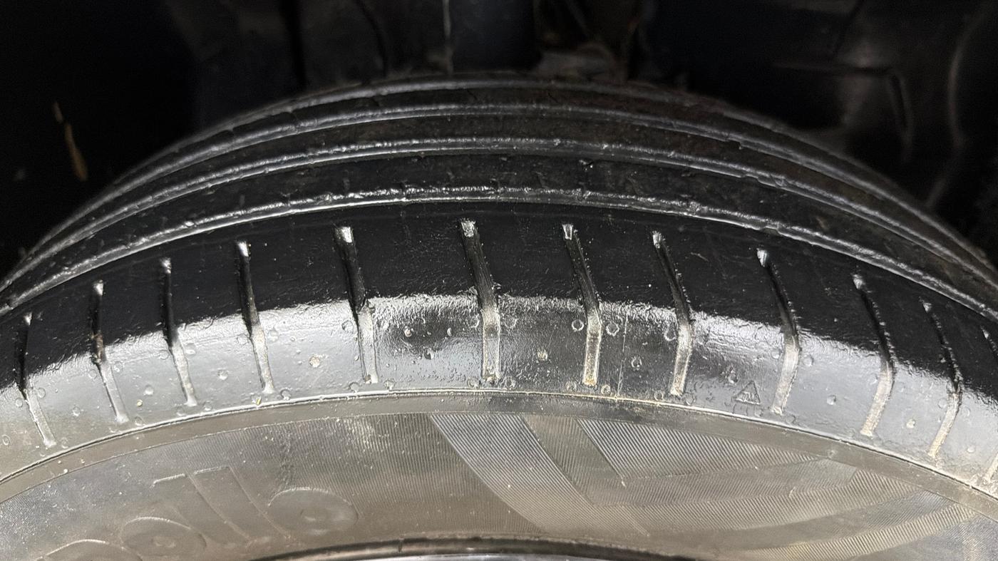 2023 Tata PUNCH ADVENTURE MT, Petrol, Manual, 78,363 km, Right Front Tyre Tread