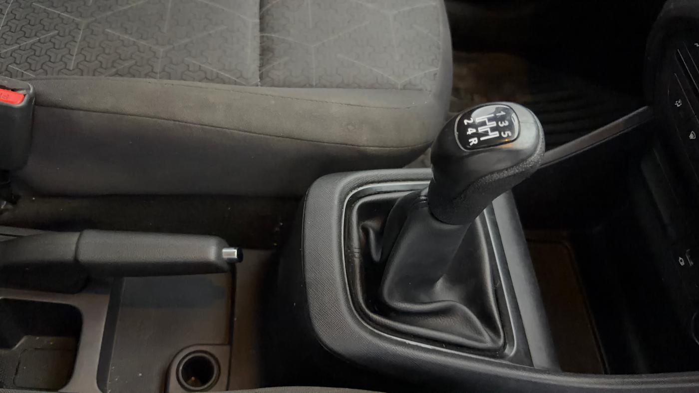 2023 Tata PUNCH ADVENTURE MT, Petrol, Manual, 78,363 km, Gear Lever