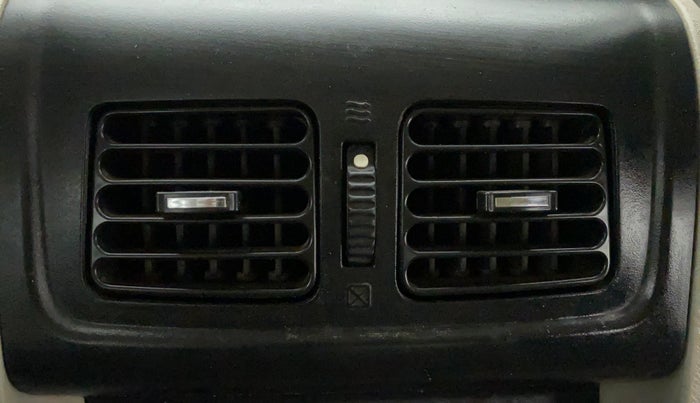 2015 Mahindra Scorpio S6 PLUS, Diesel, Manual, 79,402 km, Rear AC Vents