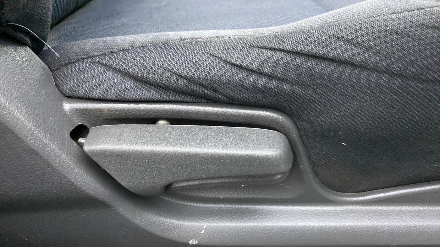 2010 Maruti Swift VXI, Petrol, Manual, 82,669 km, Driver Side Adjustment Panel