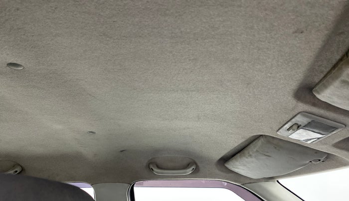 2010 Maruti Swift VXI, Petrol, Manual, 82,669 km, Ceiling - Roof lining minor dirty
