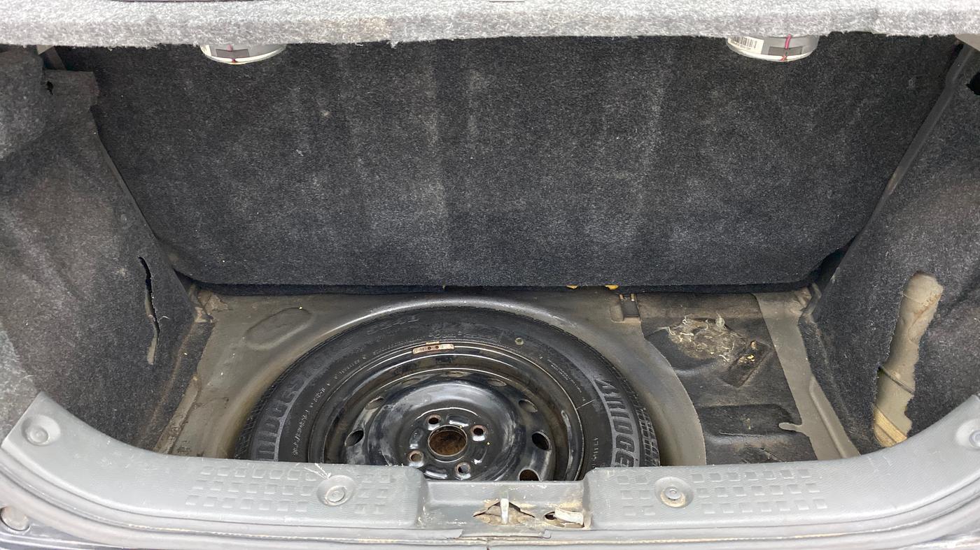 2010 Maruti Swift VXI, Petrol, Manual, 82,669 km, Boot Inside