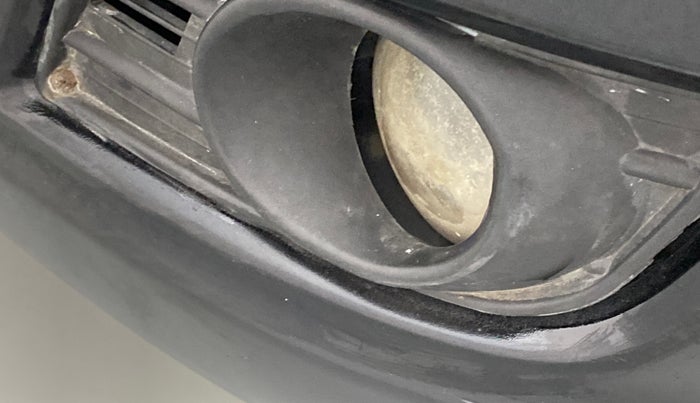 2010 Maruti Swift VXI, Petrol, Manual, 82,669 km, Left fog light - Not working