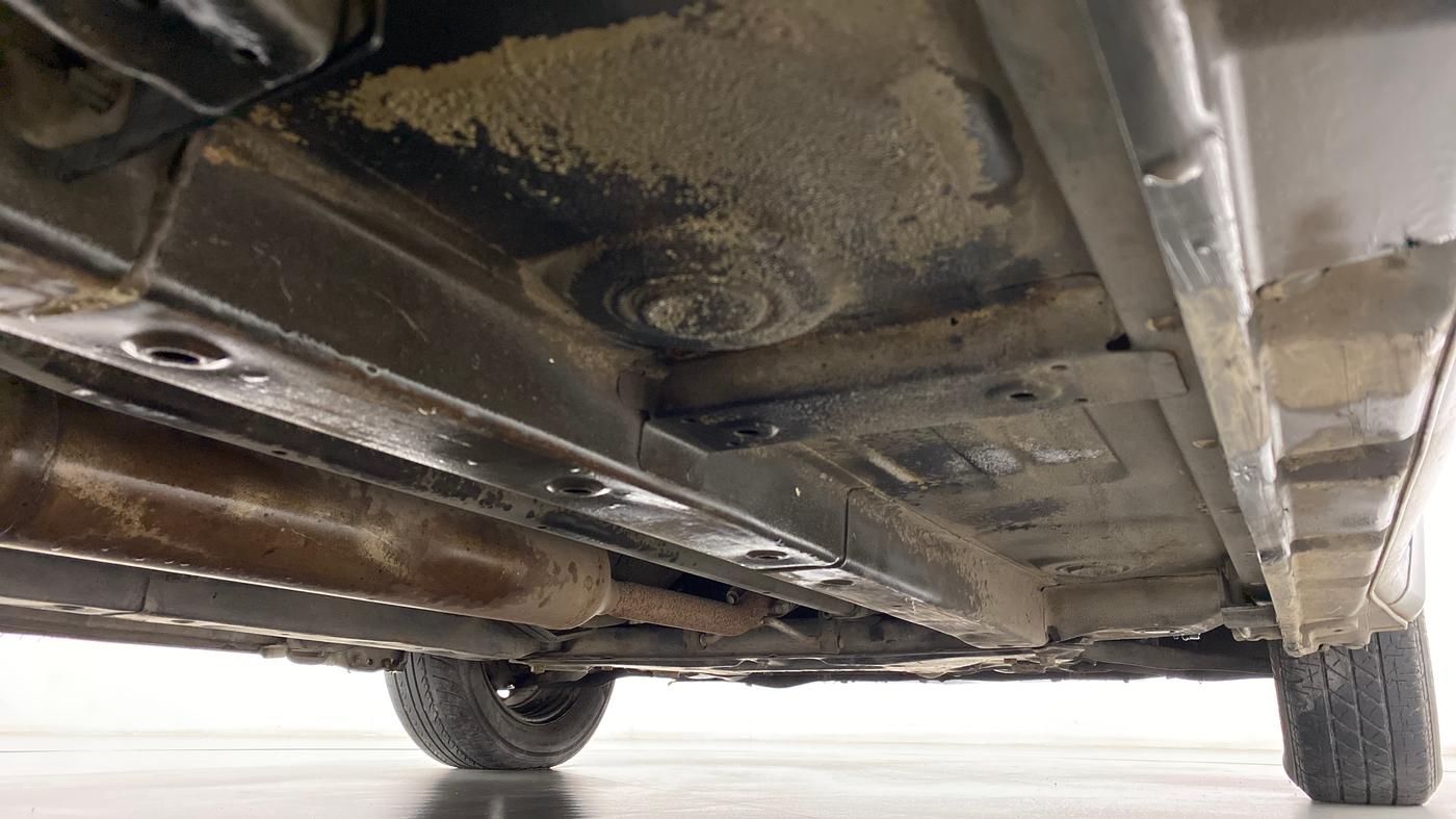 2010 Maruti Swift VXI, Petrol, Manual, 82,669 km, Right Side Underbody