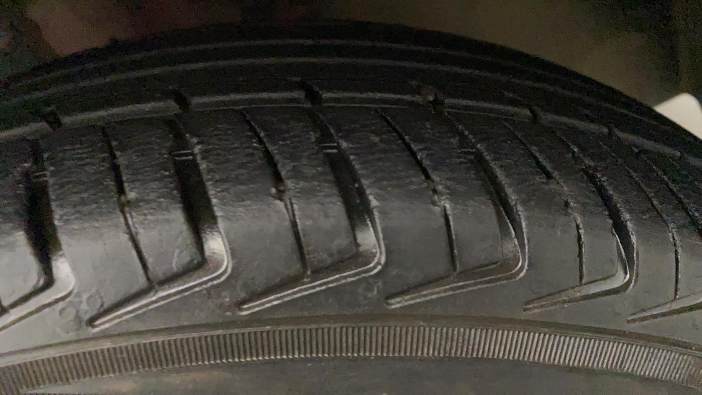 2019 Renault Kwid RXT 1.0 (O), Petrol, Manual, 22,088 km, Left Rear Tyre Tread
