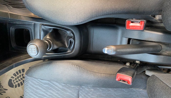 2017 Maruti Swift VXI, Petrol, Manual, 67,233 km, Gear Lever