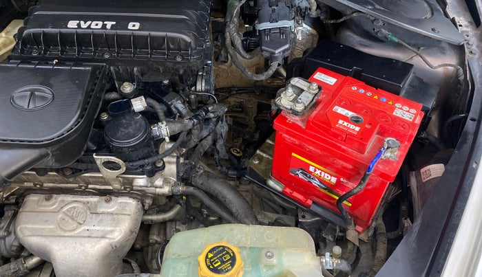 2016 Tata Tiago XM PETROL, Petrol, Manual, 70,735 km, Engine View - Left