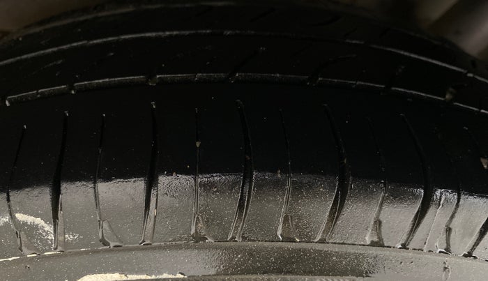 2016 Tata Tiago XM PETROL, Petrol, Manual, 70,735 km, Left Rear Tyre Tread