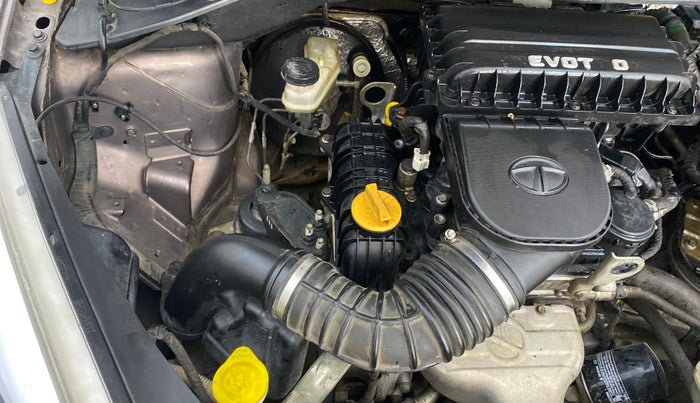 2016 Tata Tiago XM PETROL, Petrol, Manual, 70,735 km, Engine View - Right