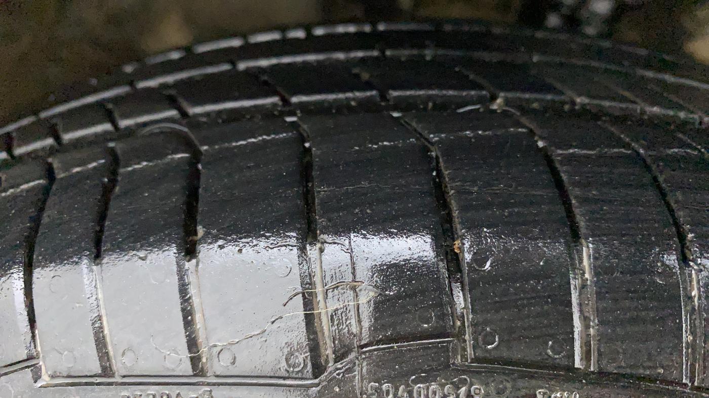2012 Maruti Wagon R 1.0 LXI, Petrol, Manual, 98,453 km, Right Front Tyre Tread