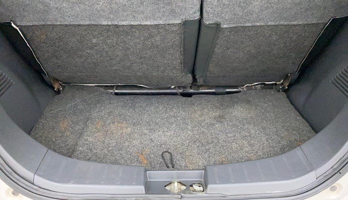 2012 Maruti Wagon R 1.0 LXI, Petrol, Manual, 98,453 km, Boot Inside