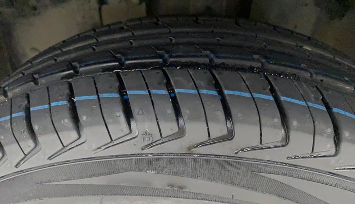2019 Renault Kwid CLIMBER 1.0, Petrol, Manual, 31,123 km, Left Front Tyre Tread