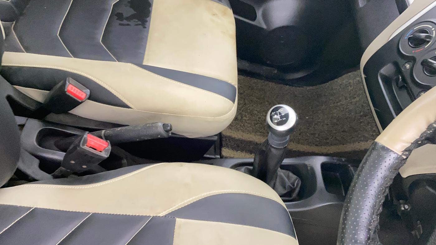 2016 Maruti Wagon R 1.0 LXI, Petrol, Manual, 14,800 km, Gear Lever