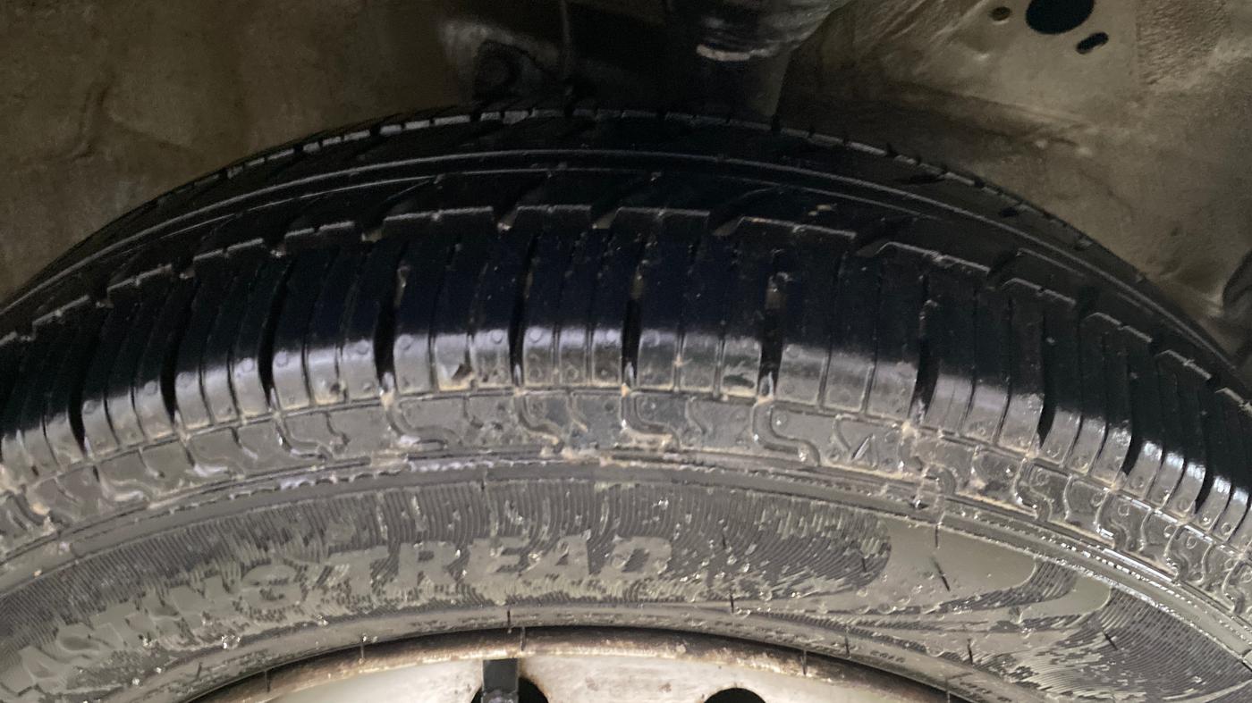 2016 Maruti Wagon R 1.0 LXI, Petrol, Manual, 14,800 km, Right Front Tyre Tread