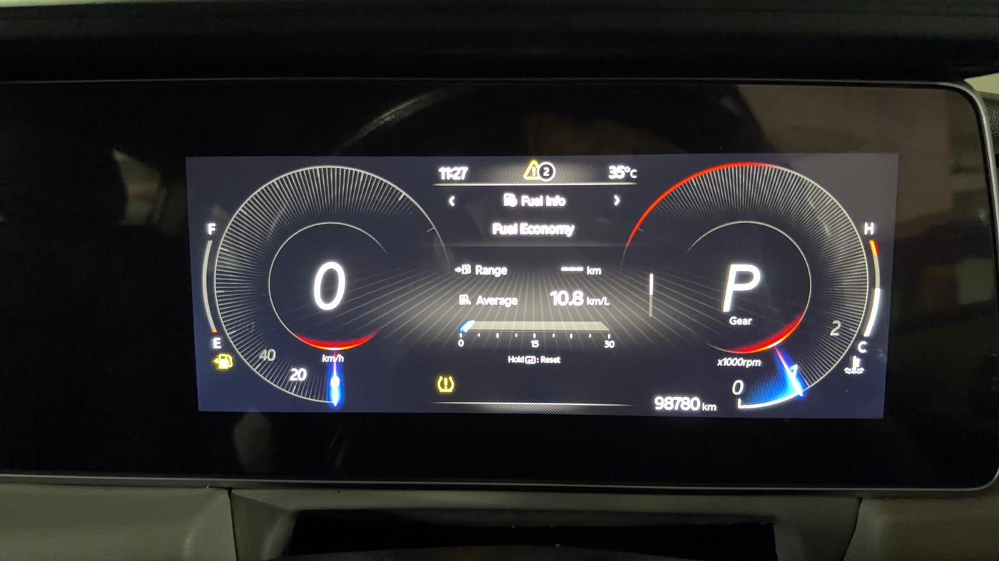 2023 Mahindra XUV700 AX 5 D AT 7 STR, Diesel, Automatic, 98,755 km, Odometer Image