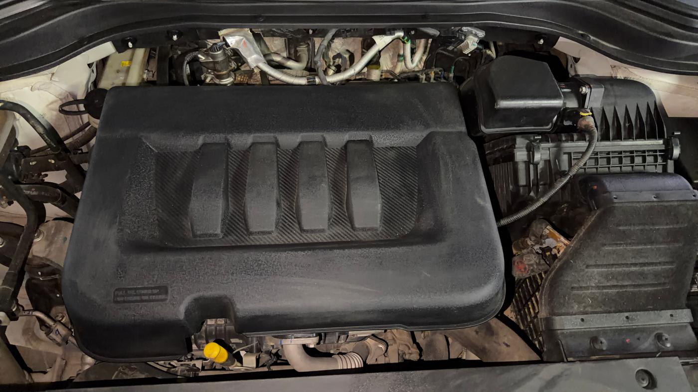 2023 Mahindra XUV700 AX 5 D AT 7 STR, Diesel, Automatic, 98,755 km, Engine View