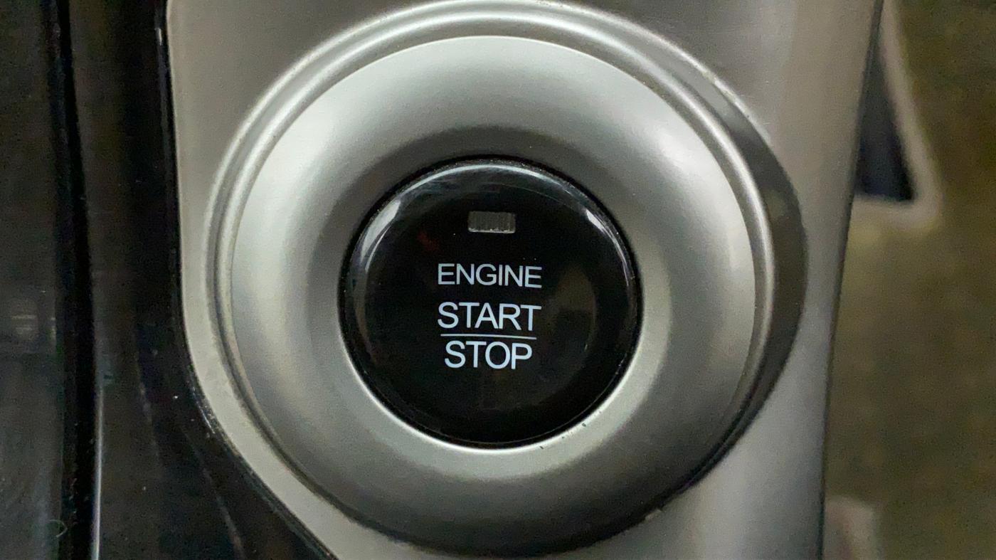 2018 Mahindra XUV500 W11 AT, Diesel, Automatic, 64,861 km, Keyless Start/ Stop Button