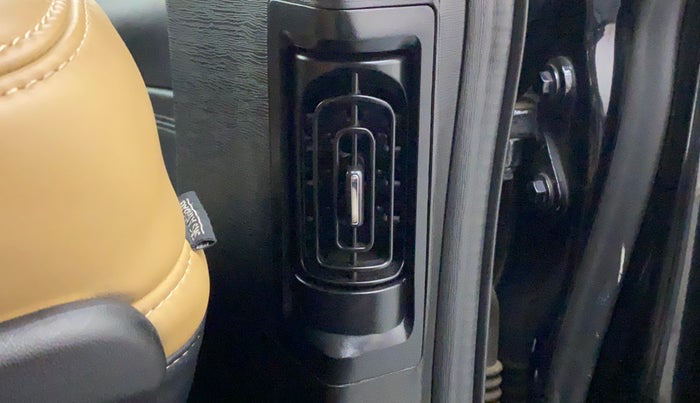 2018 Mahindra XUV500 W11 AT, Diesel, Automatic, 64,861 km, Rear AC Vents