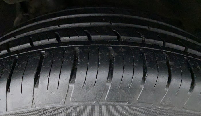 2018 Mahindra XUV500 W11 AT, Diesel, Automatic, 64,861 km, Left Rear Tyre Tread