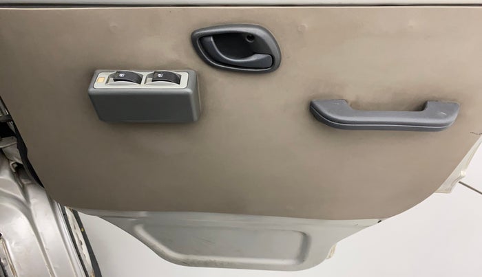 2014 Maruti Eeco 5 STR WITH A/C+HTR, Petrol, Manual, 78,179 km, Driver Side Door Panels Control