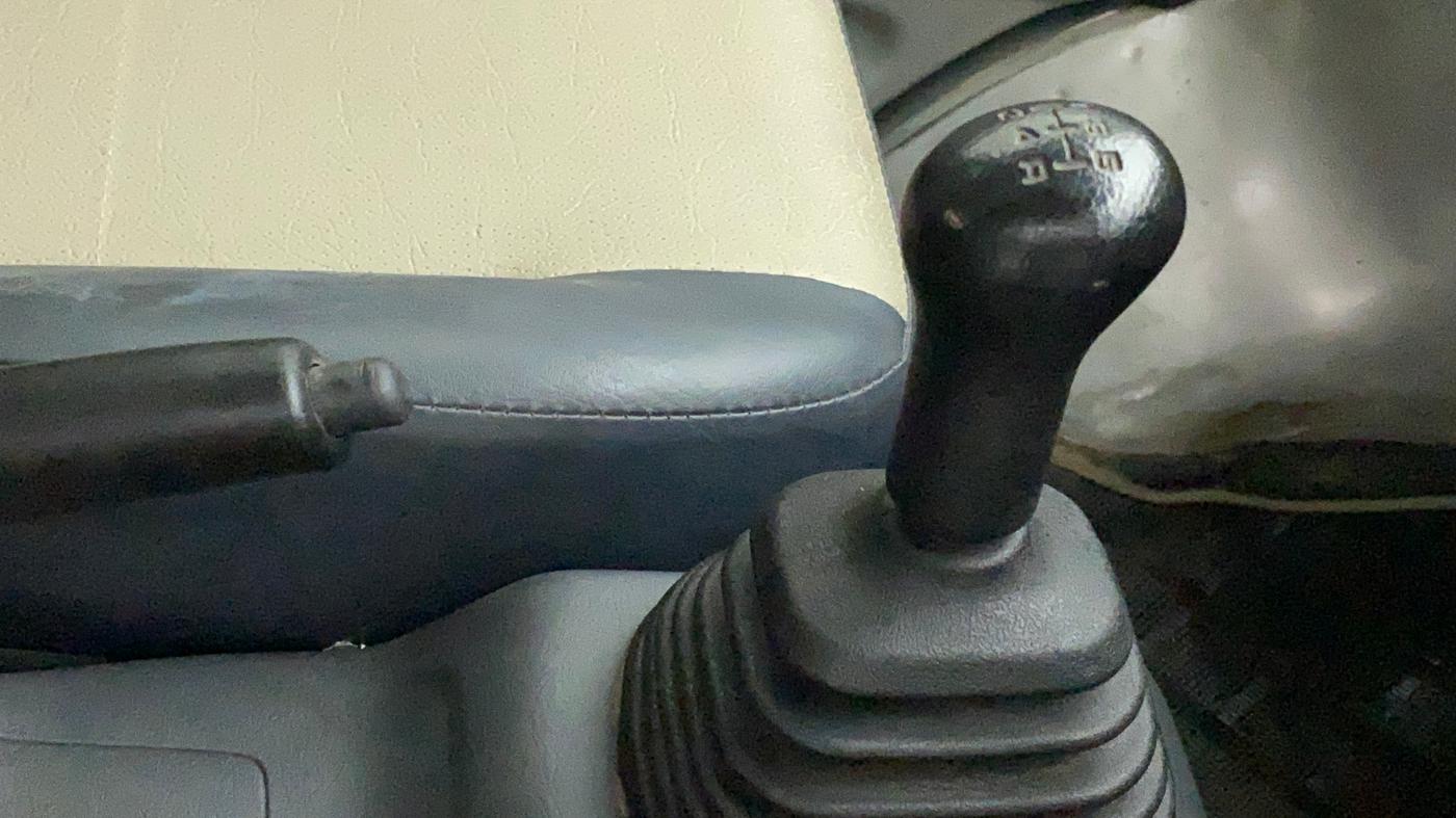 2014 Maruti Eeco 5 STR WITH A/C+HTR, Petrol, Manual, 78,179 km, Gear Lever