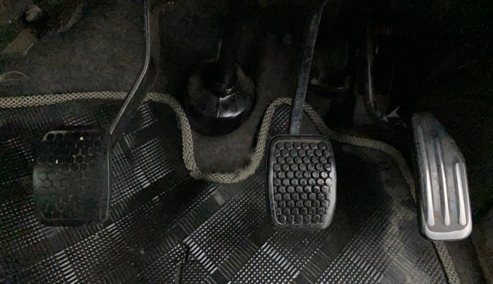 2014 Maruti Eeco 5 STR WITH A/C+HTR, Petrol, Manual, 78,179 km, Pedals