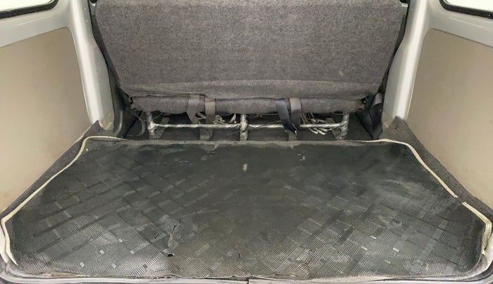 2014 Maruti Eeco 5 STR WITH A/C+HTR, Petrol, Manual, 78,179 km, Boot Inside