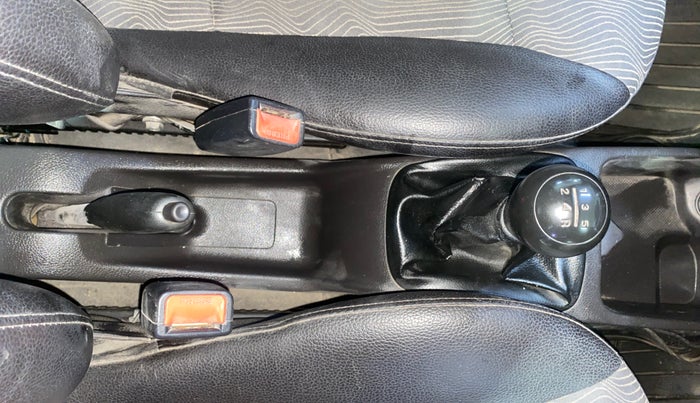 2012 Hyundai Eon ERA +, Petrol, Manual, 75,364 km, Gear Lever