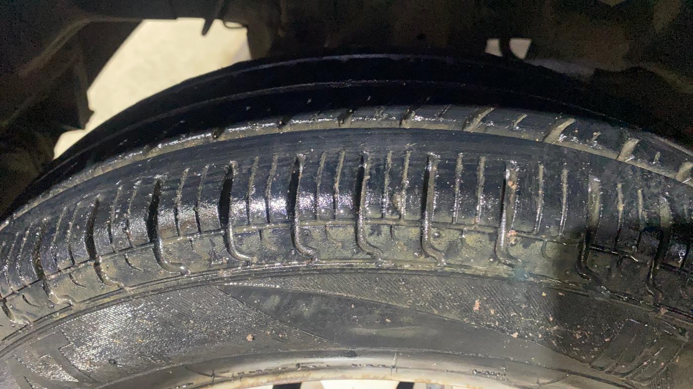 2012 Hyundai Eon ERA +, Petrol, Manual, 75,364 km, Right Rear Tyre Tread
