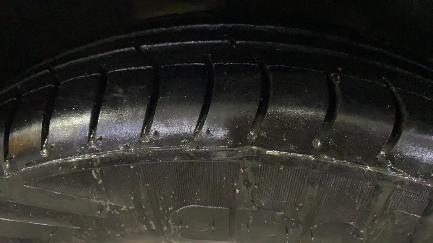 2012 Hyundai Eon ERA +, Petrol, Manual, 75,364 km, Right Front Tyre Tread